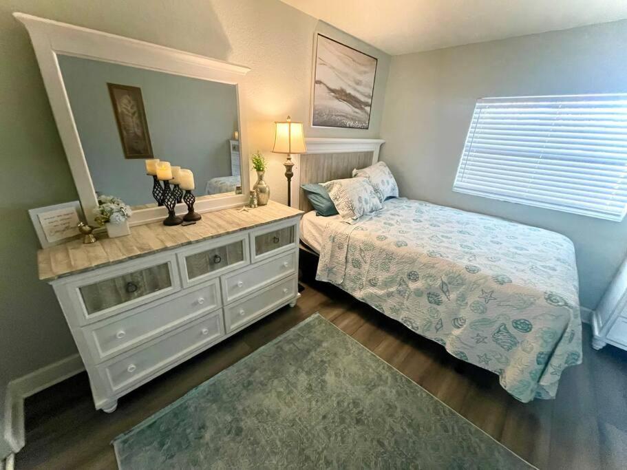 Sparkling 2Bed 1Bath Beach Home - Unit 214 可可比奇 外观 照片