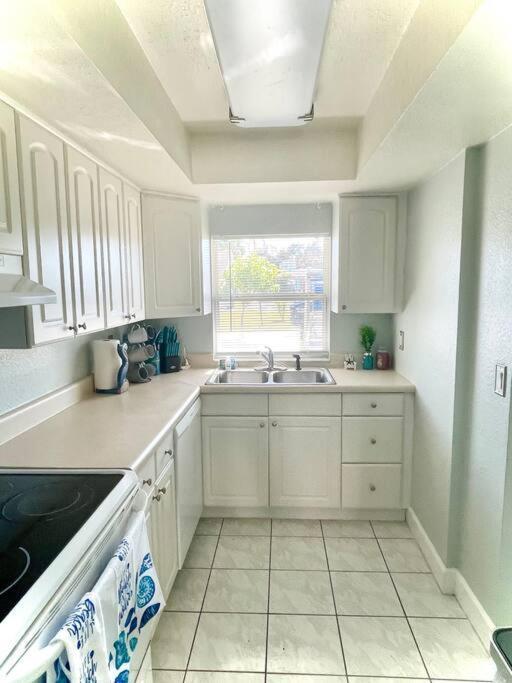 Sparkling 2Bed 1Bath Beach Home - Unit 214 可可比奇 外观 照片