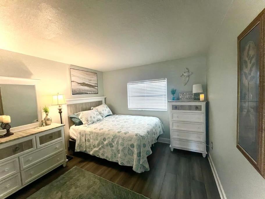 Sparkling 2Bed 1Bath Beach Home - Unit 214 可可比奇 外观 照片